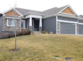24906 W 76th St, Shawnee, KS 66227