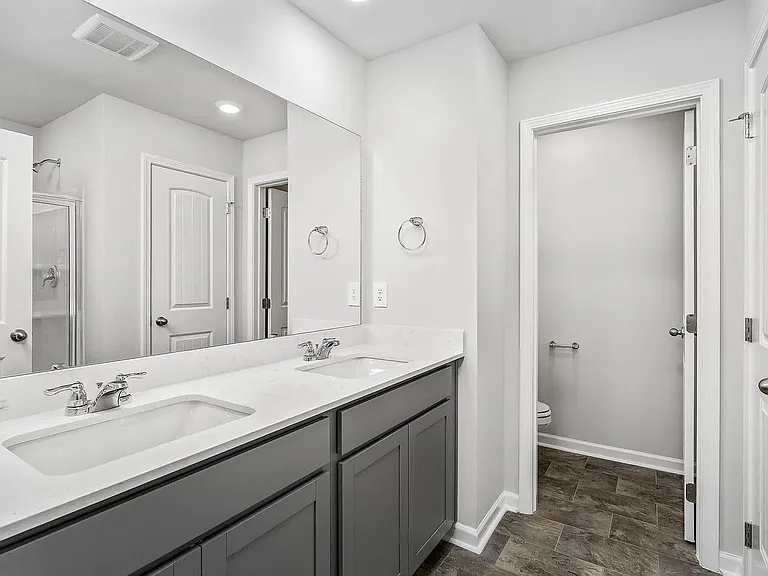 1024 Keyes Pl — Photo 13