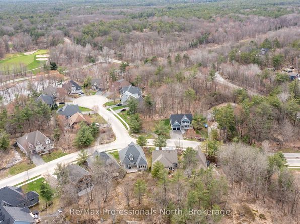 15 Muskoka Bay Blvd, Gravenhurst, ON P1P 0A1