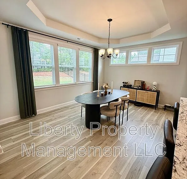 144 Kensington Dr — Photo 9