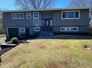 1029 Commack Rd, Dix Hills, NY 11746