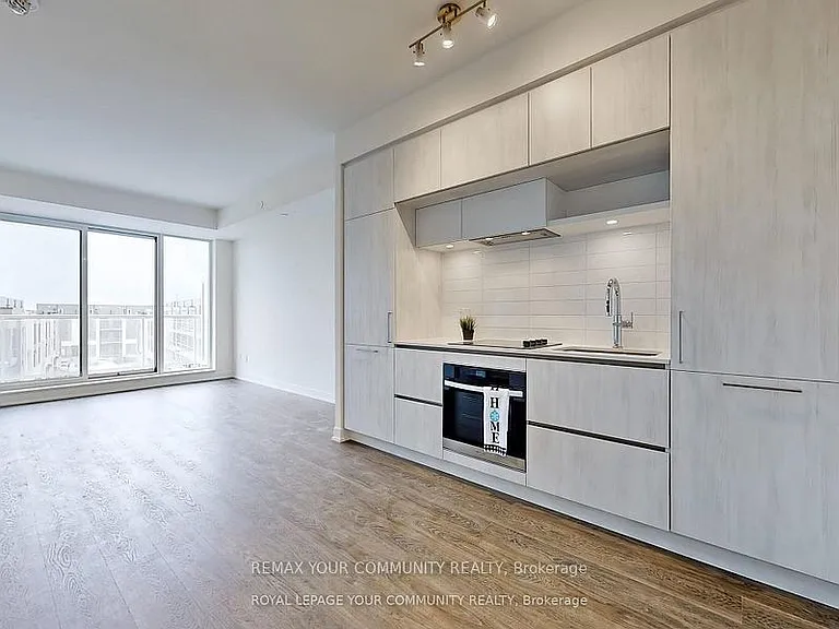 2 David Eyer Rd #421 — Photo 3