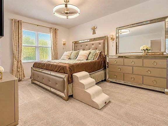 5th image of 574 SCARSDALE STREET SW