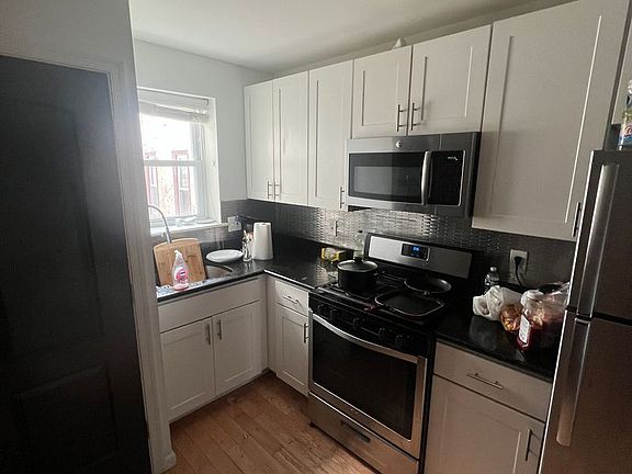2nd image of 1519 N 17th St APT C