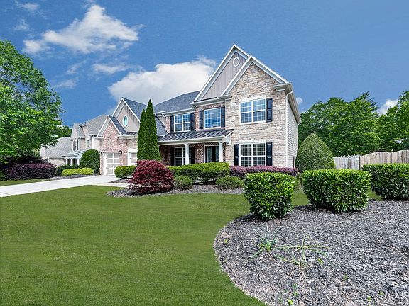 4th image of 102 Northbrooke Trce