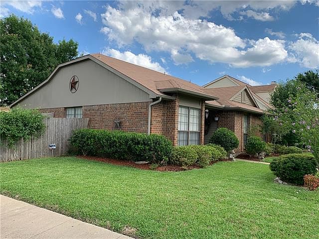 1st image of 2022 Valley Creek Dr