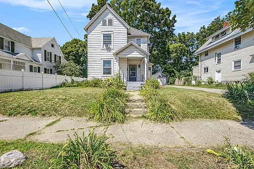 329 Ann St NE Photo 1