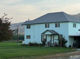 624 Foster Ave, Bridgeport, WA 98813