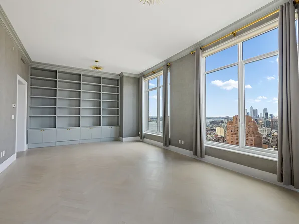 30 Park Place image 3 of 14