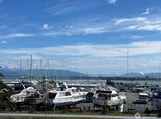 3120 R Ave APT 3, Anacortes, WA 98221