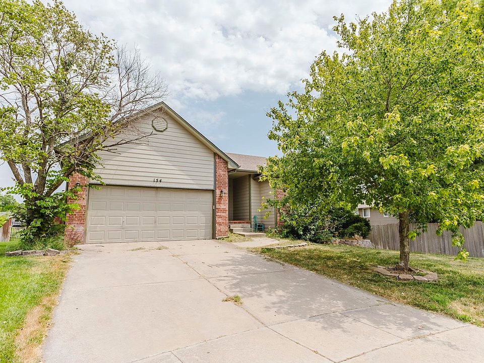 1st image of 154 S Maple Dunes Ct