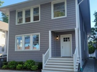 10 Oxford St, Montclair, NJ 07042
