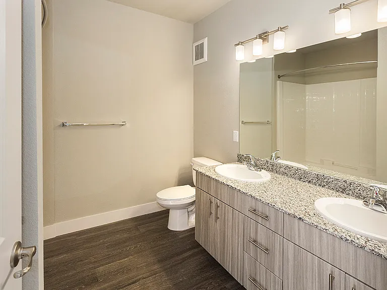 The Overlook at Interquest Apartments — Photo 50