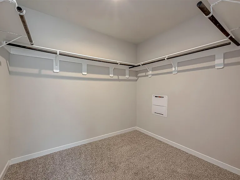 19010 Norbury Park Ln — Photo 34