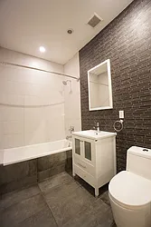 Rented by Rennit Inc.