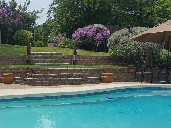 4th image of 1709 Northtown Dr