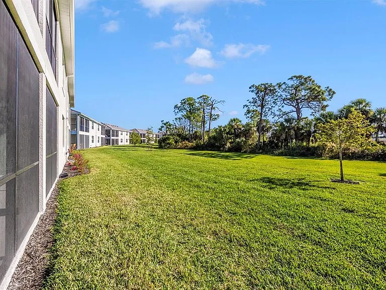 17700 Boracay Ct #102 — Photo 53