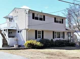 577 Mason Ave, Somerset, MA 02726