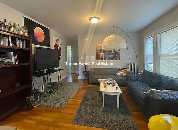 3rd image of 64 Frederick Ave #64