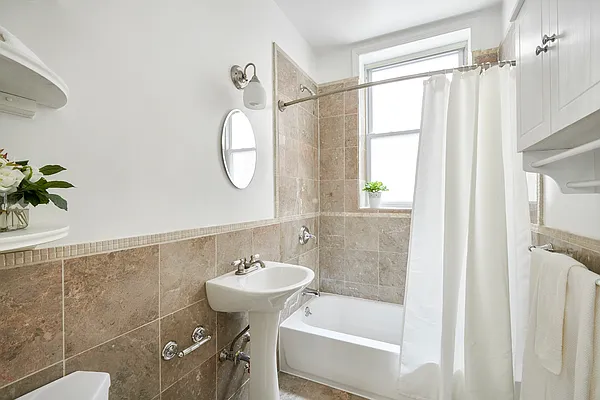 Sold by Compass | media 17