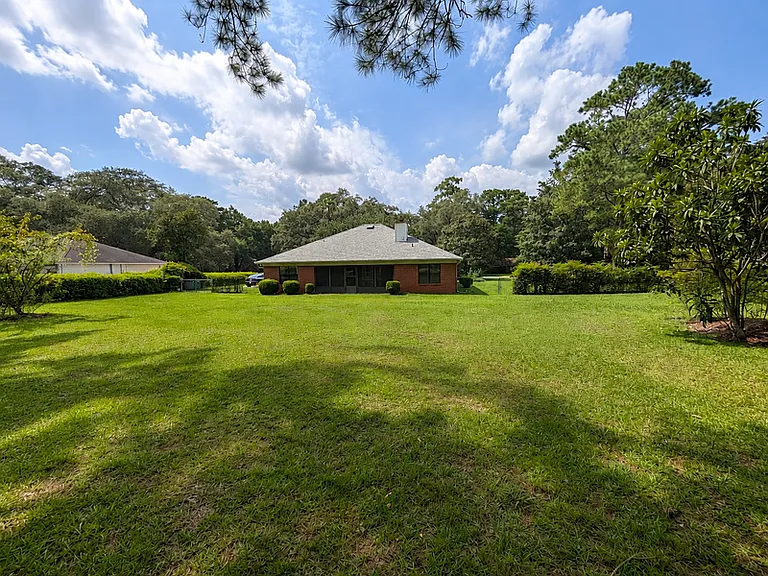 1285 Cordova Cir — Photo 3
