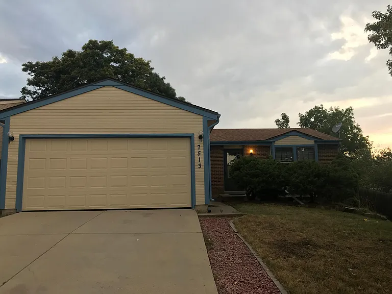 7513 Harlan Way — Photo 5