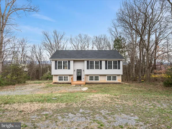 300 Riverbend Dr, Luray, VA 22835