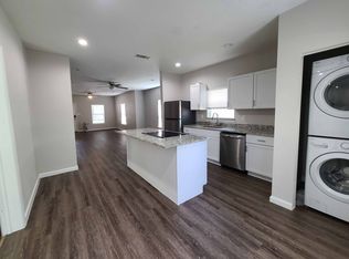 1401 Moore St, Commerce, TX 75428