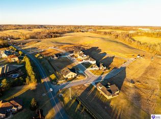 201 Apple Grove Ln, Elizabethtown, KY 42701