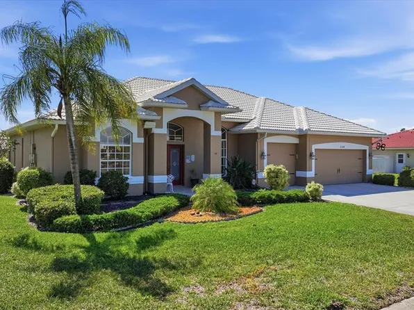 324 Oakwood Cir, Englewood, FL 34223