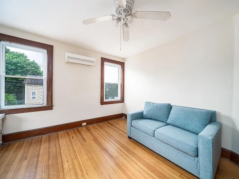 351 Somerset St — Photo 19