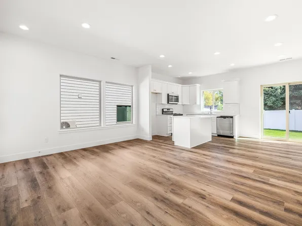 1141 S Underwood Pl, Kennewick, WA 99337