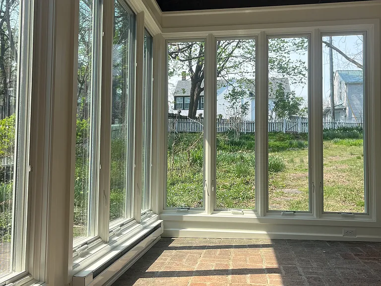 Sherwood Ln — Photo 15