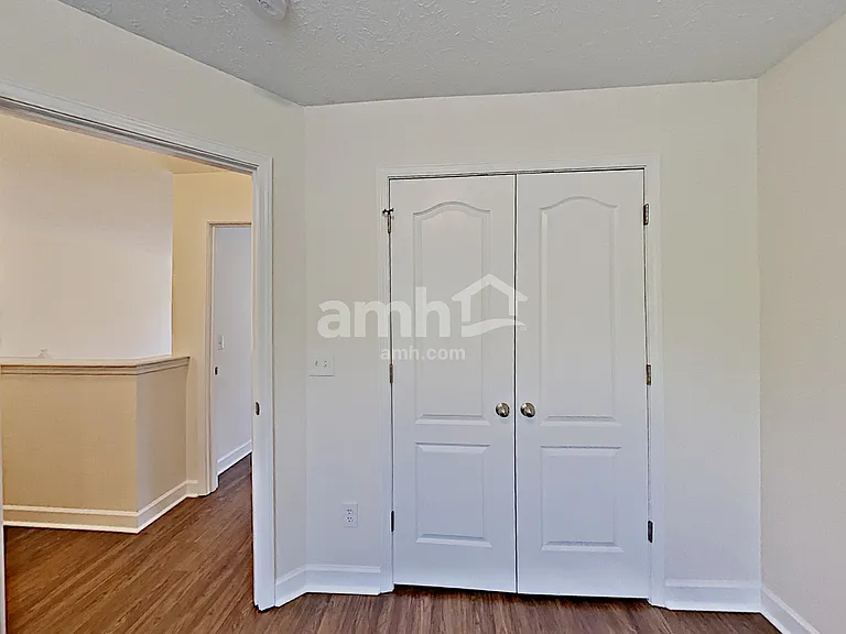 114 Judson Dr — Photo 12