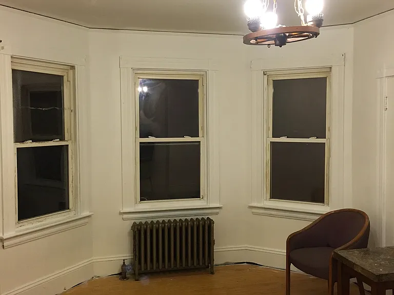 140 Franklin St — Photo 3
