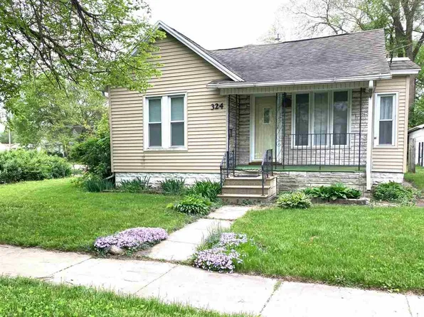 324 Sumner St, Waterloo, IA 50703