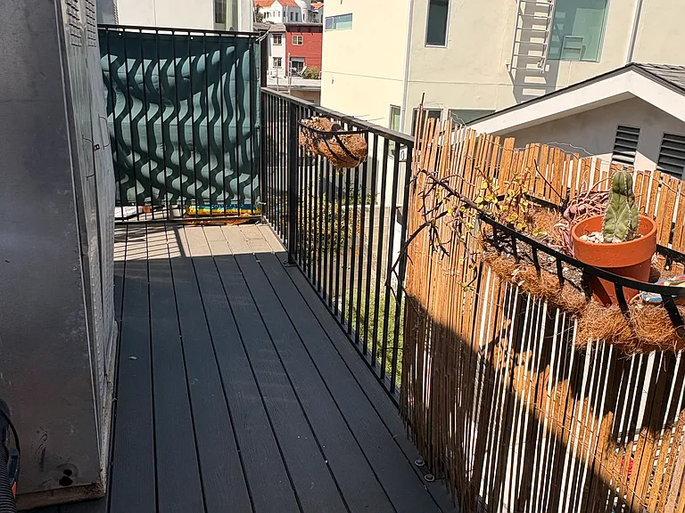 1631 1/2 Morton Ave — Photo 13