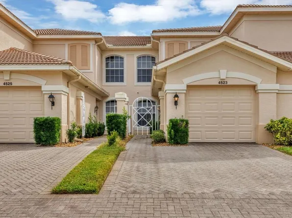 4523 Cinnamon Dr #2702, Sarasota, FL 34238