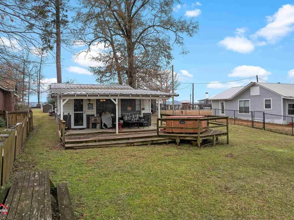 138 County Road 1912, Gary, TX 75643