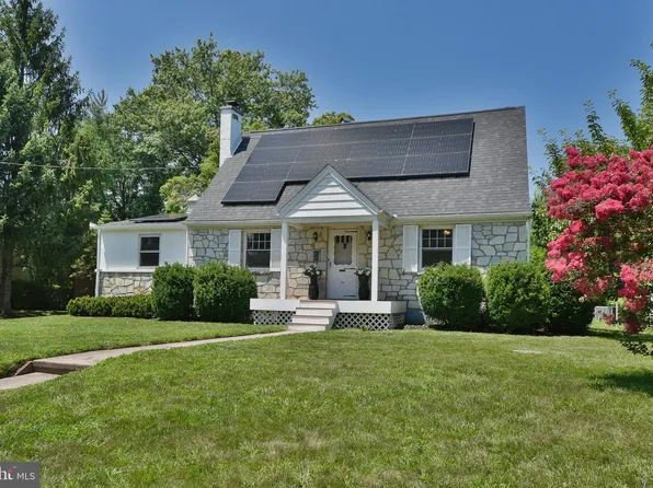 24 Railroad Ave, Ewing, NJ 08628