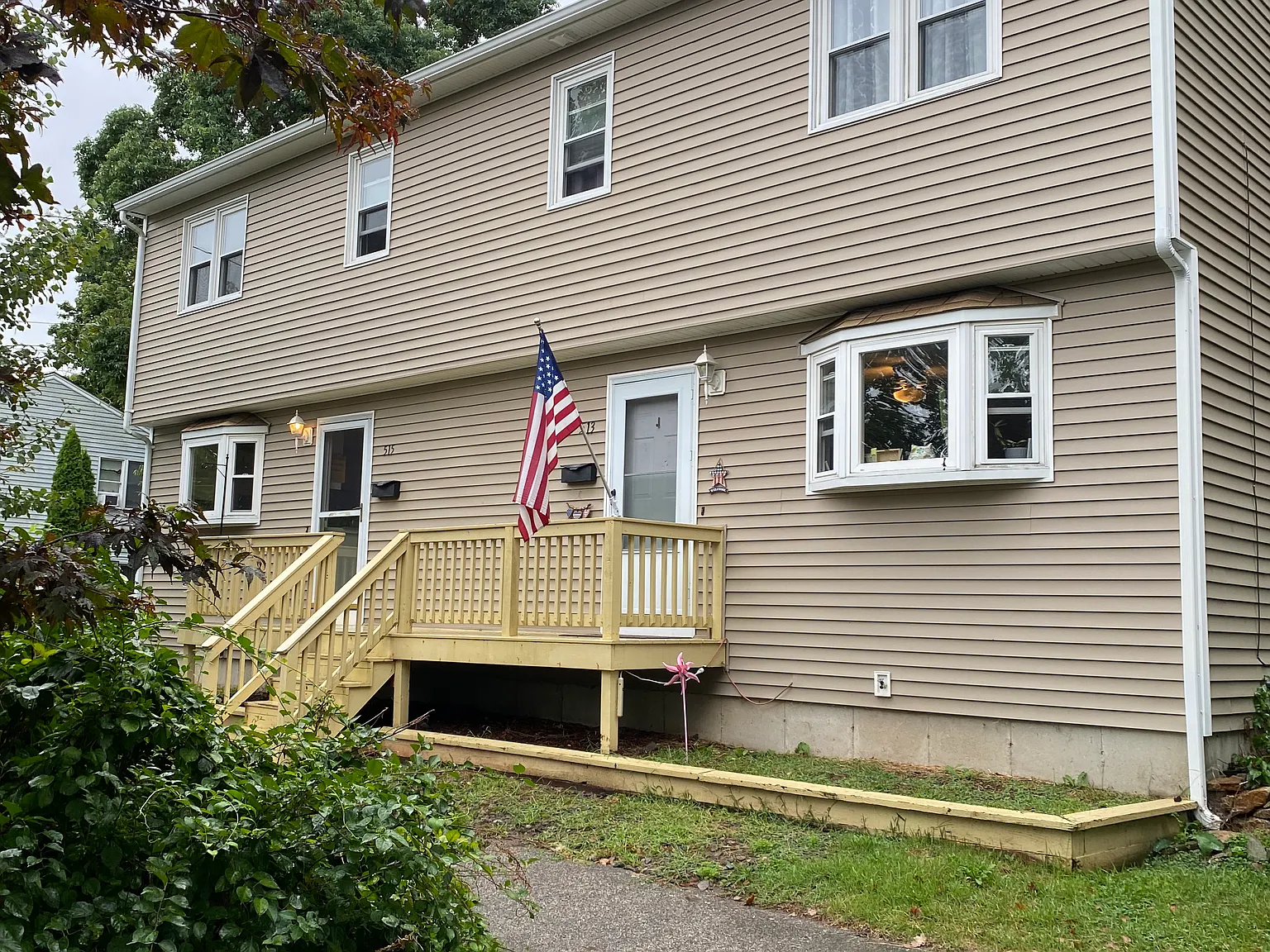 2 bed, 1.5 bath, 2332 sqft, $2,500 — Photo 1