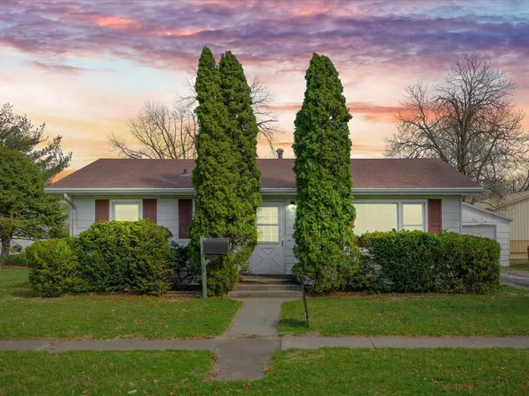 306 S Melvin St, Gibson City, IL 60936