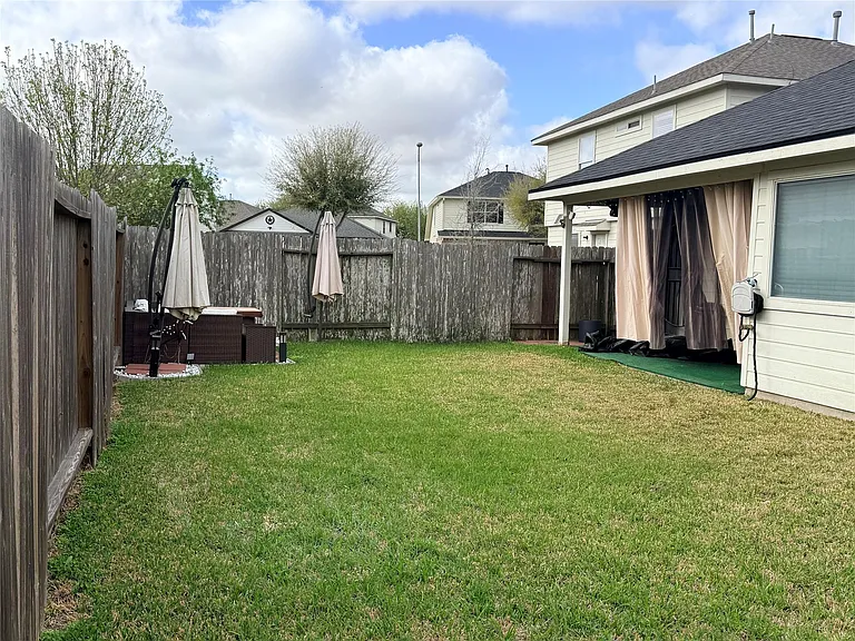 15327 Summerlyn Point Ln — Photo 7