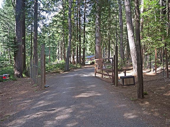 4th image of 17600 Willow Creek Road