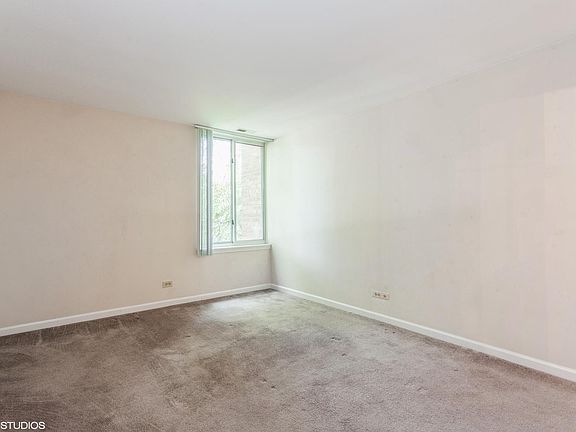 5th image of 6008 E Lake Dr APT 2A