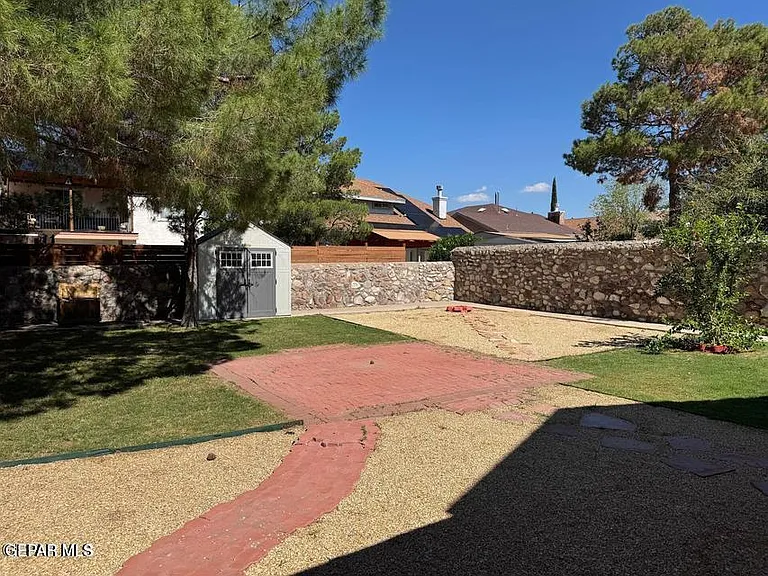 1485 Desierto Rico Ave — Photo 21