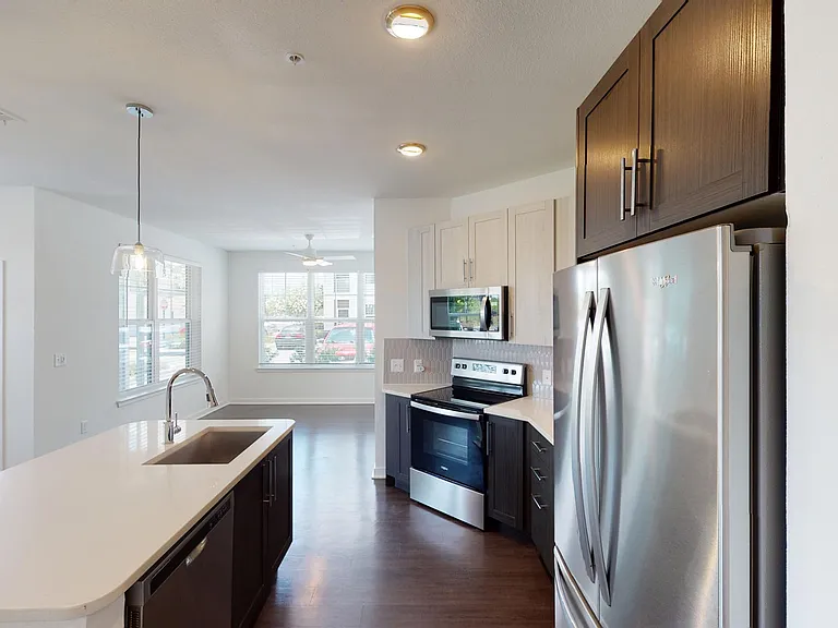 Essex Luxe Apartments — Photo 117