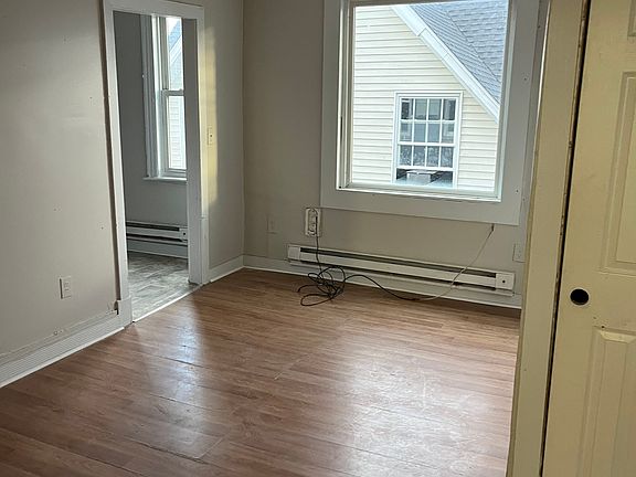 4th image of 22 Pearl St #3