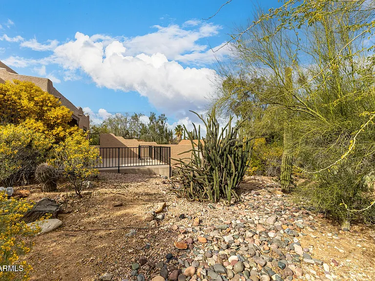 14428 N Lariat Ln — Photo 36