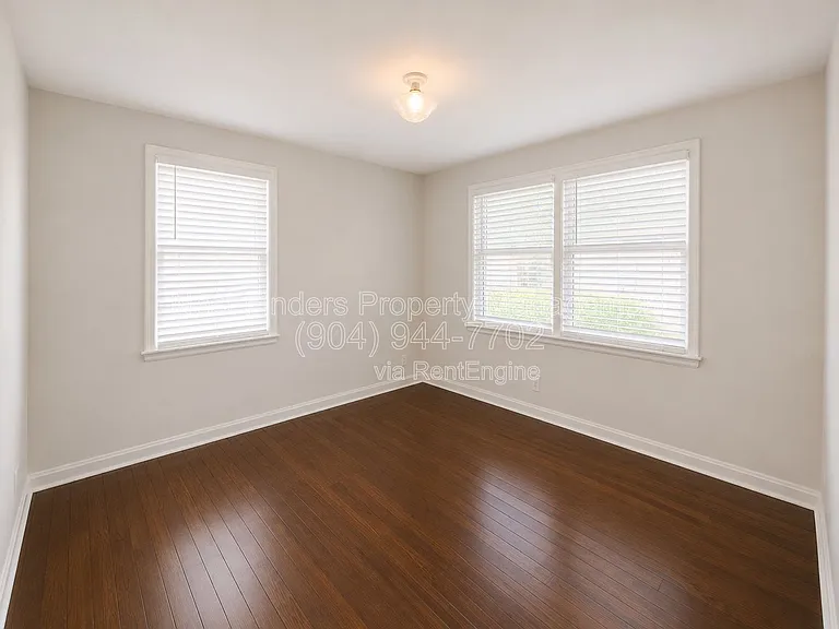 1230 Lechlade St — Photo 22